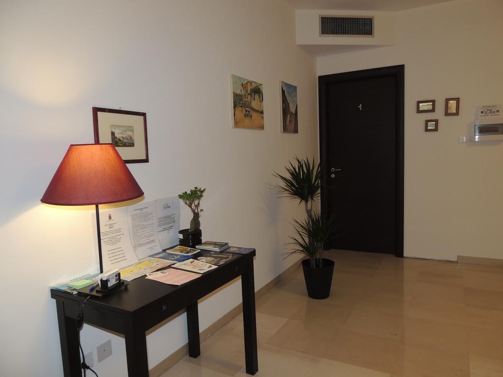 מלון Domus Taranto Unica Sede מראה חיצוני תמונה